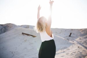 woman-free-bbies-flux-instinct-libre