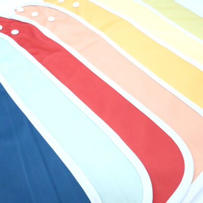 7 bavoirs imperméables – palette de couleurs