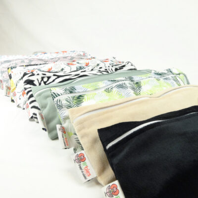 1 pochette multifonction imperméable et zippée 13×30 cm