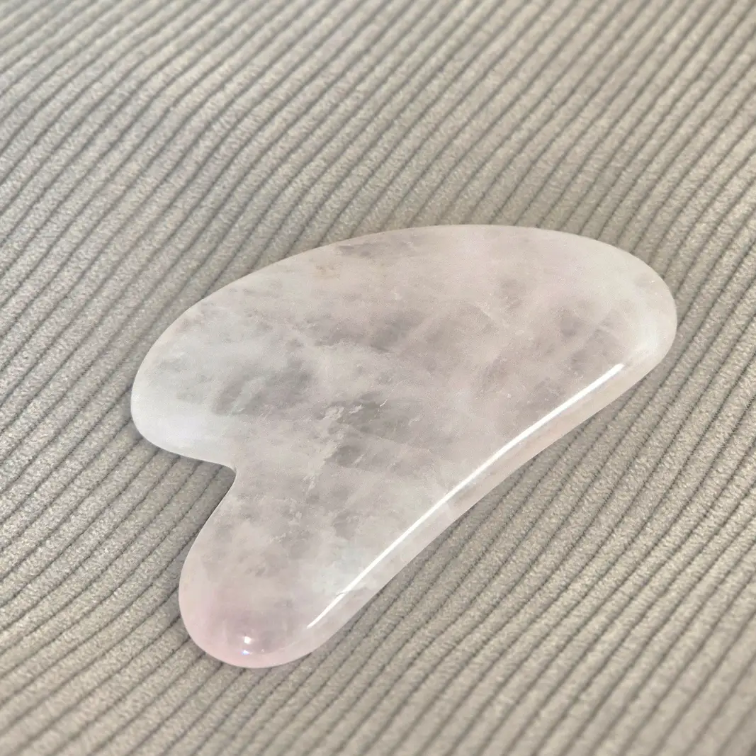 Gua Sha en quartz rose
