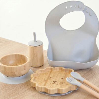 6 pcs – Kit repas bébé en bambou avec ventouse – Anti-renversement Gris, bleu ou rose
